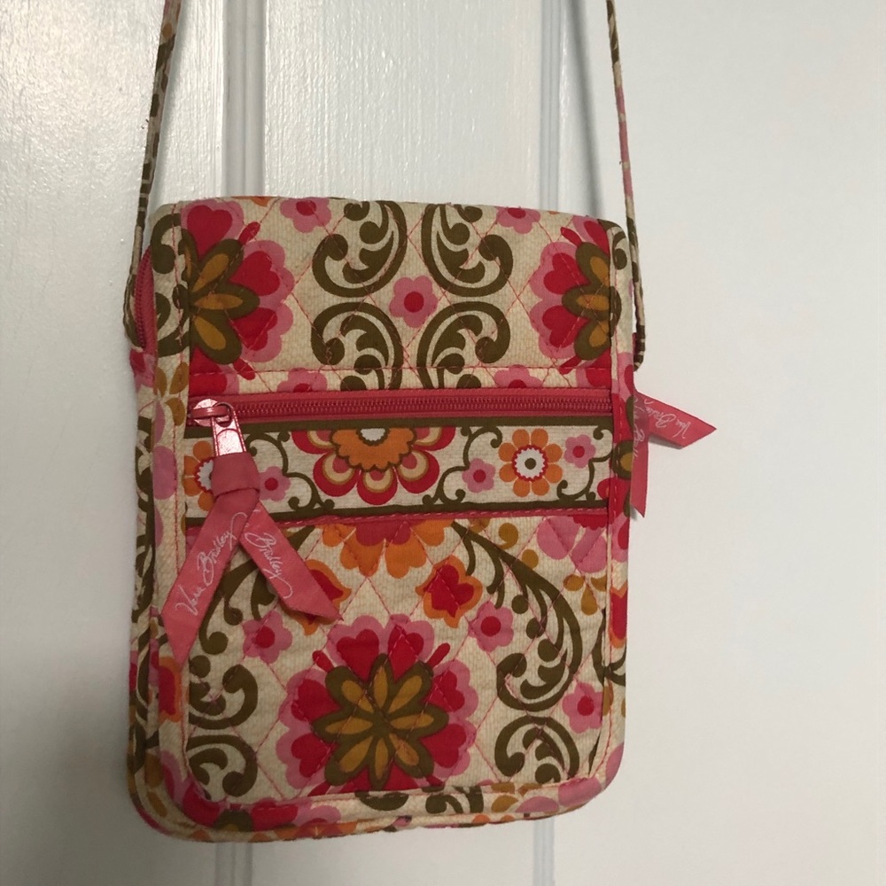Red flowered Vera Bradley crossbody bag